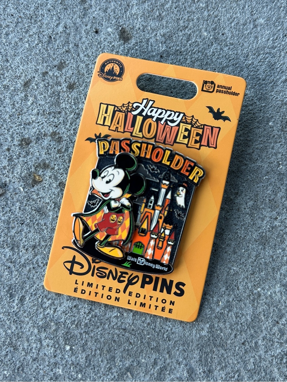 Disney Halloween Passholder Pin - Orange, Black, Yellow, White